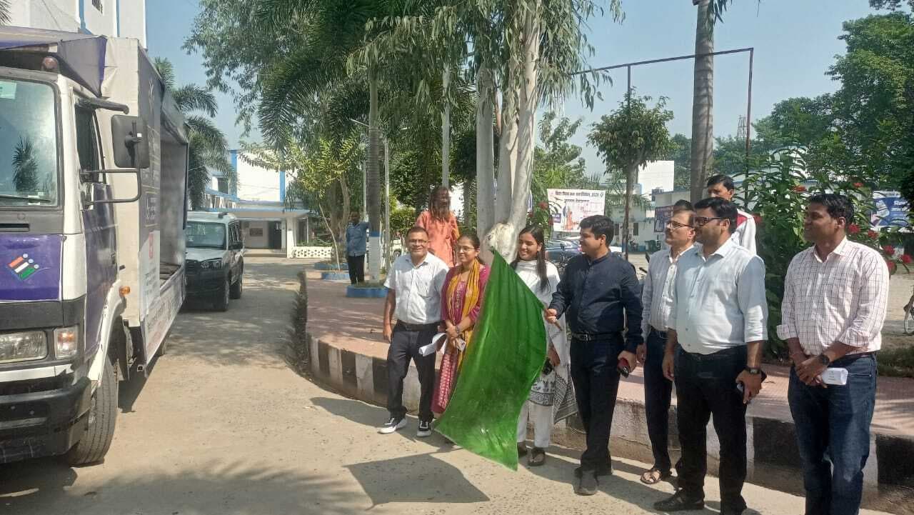 सुपौल लोकतंत्र में मताधिकार सबसे बड़ा अधिकार - डीएम