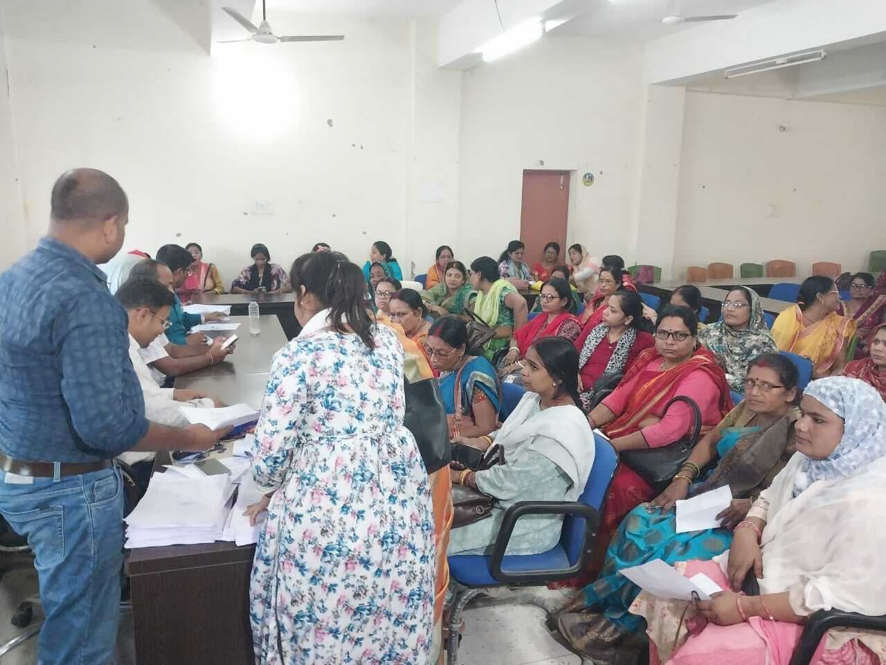 मतदानकर्मियों से समन्वय बनाकर काम करेंगे सहायक बीएलओ