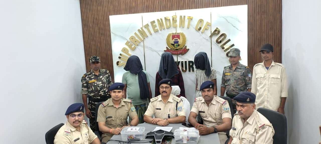 तीन हथियार तस्कर गिरफ्तार, एक पिस्टल, देसी कट्टा व दो जिंदा कारतूस बरामद