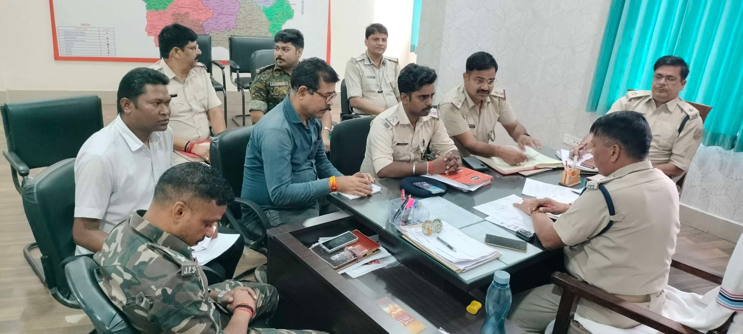 Giridih News :खोरीमहुआ एसडीपीओ ने की क्राइम मीटिंग