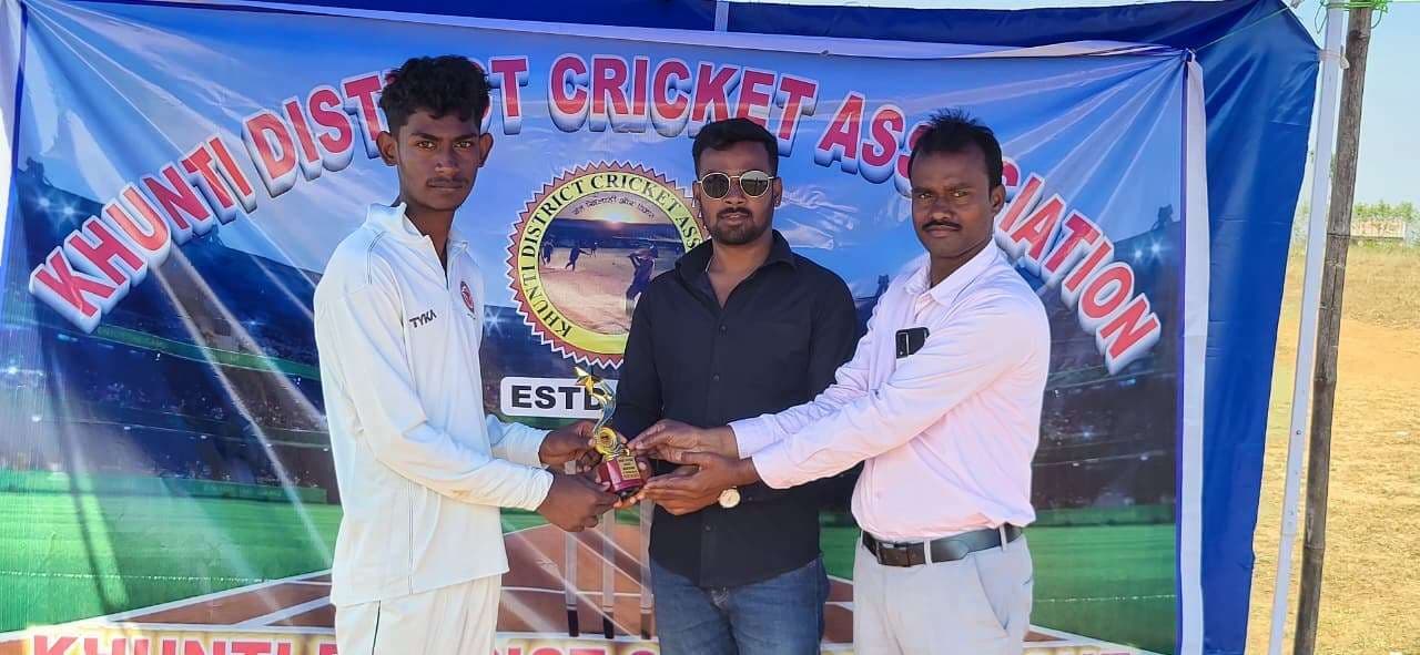 तोरपा क्रिकेट एकेडमी की टीम आठ विकेट से विजयी