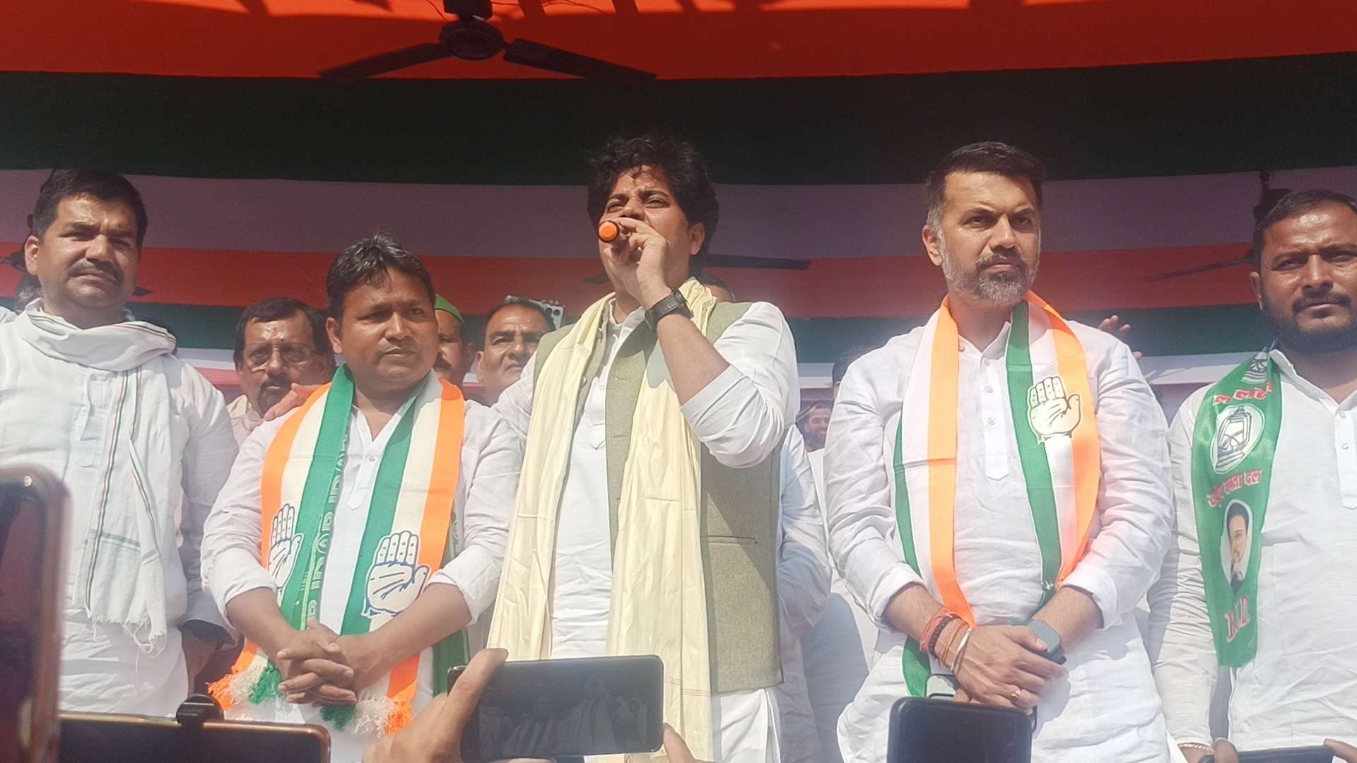 केंद्र सरकार बेच रही है देश की संपत्ति - इमरान प्रतापगढ़ी