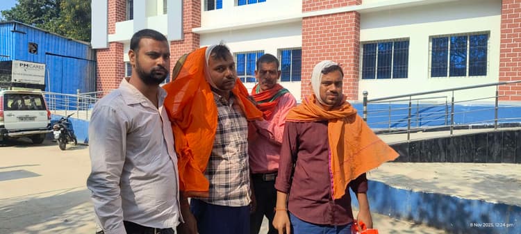 मीरगंज में चोरी का विरोध करने पर दो लोगों को रॉड से पीटा, दोनों घायल