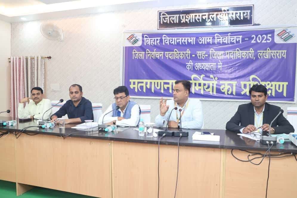 व्यवस्थित, सुरक्षित व मानक प्रोटोकॉल के अनुरूप हो मतगणना : डीएम