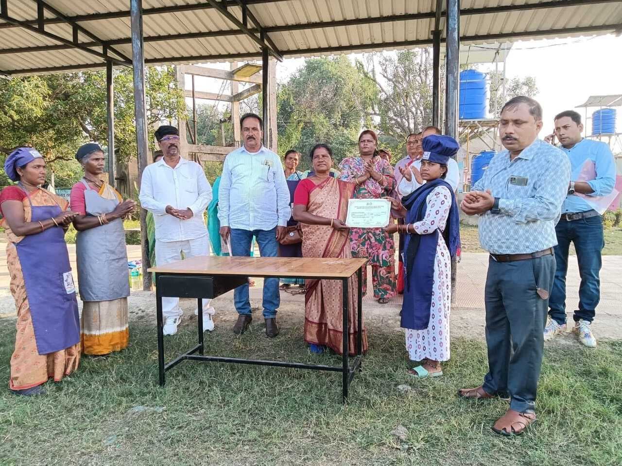 Seraikela Kharasawan News : पीएस मटकोबेड़ा बना विजेता, पुरस्कृत