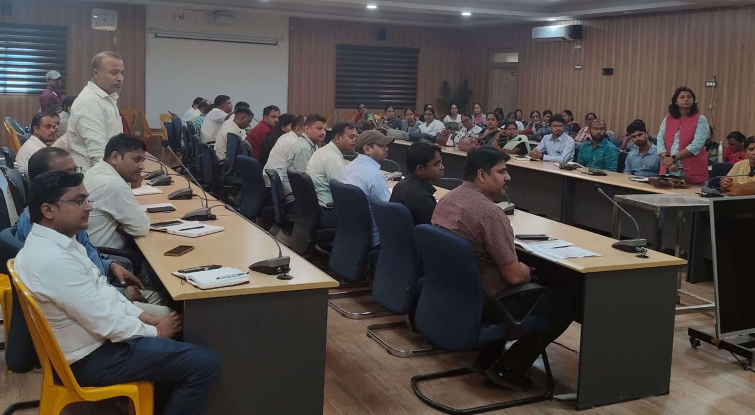 बिहार चुनाव : शत-प्रतिशत मतदान के लक्ष्य को लेकर जिला प्रशासन सक्रिय