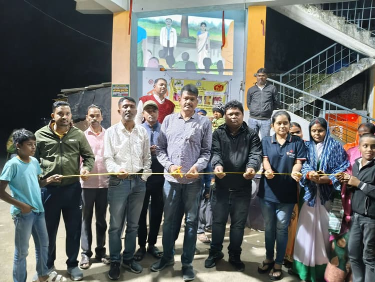 Bokaro News : फाइलेरिया उन्मूलन अभियान को लेकर लगा शिविर
