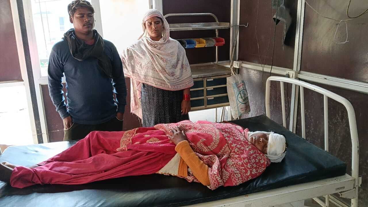 आपसी विवाद में देवर ने महिला को पीटकर किया घायल, भर्ती