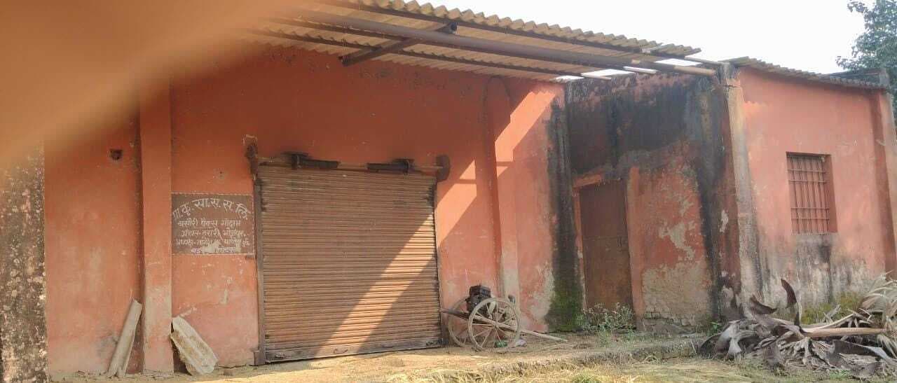 तरारी प्रखंड में पैक्स गोदामों की हालत चिंताजनक