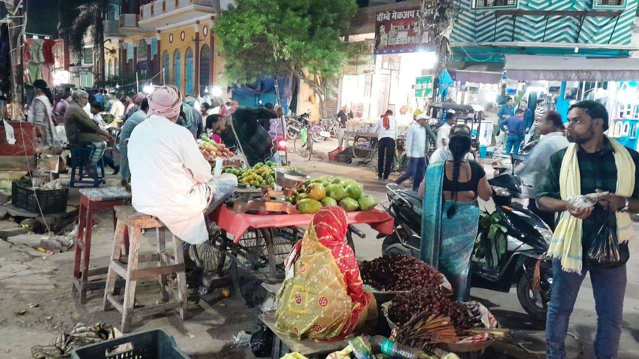 परेशानी : ट्रैफिक व्यवस्था बदहाल, शहर की सड़कों पर फैला है अतिक्रमण का जाल