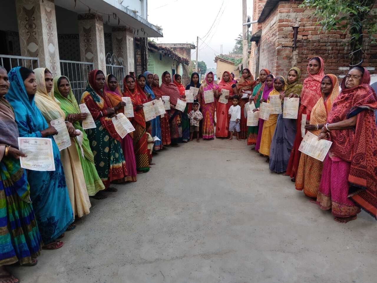 जीविका दीदियों ने किया मतदाता अपील पत्र वितरित