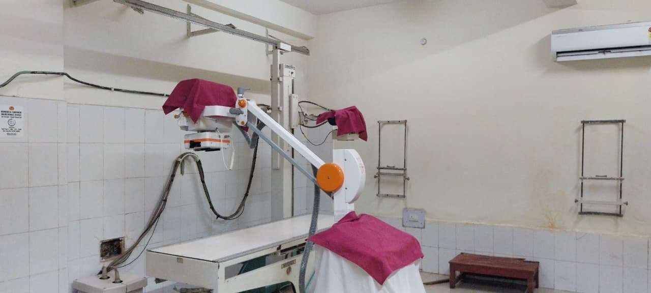 Seraikela Kharsawan News : सदर की एक्स-रे मशीन 15 दिनों से खराब, मरीज परेशान