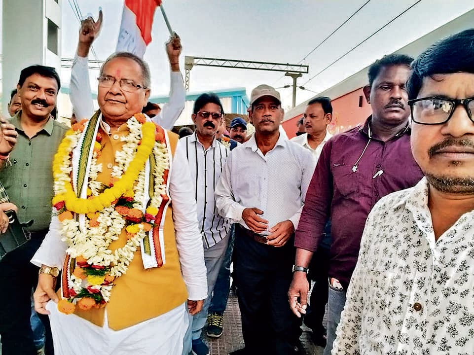 Chaibasa News : विश्वसनीयता का प्रतीक है मेंस कांग्रेस की त्वरित कार्यप्रणाली : एसआर मिश्रा