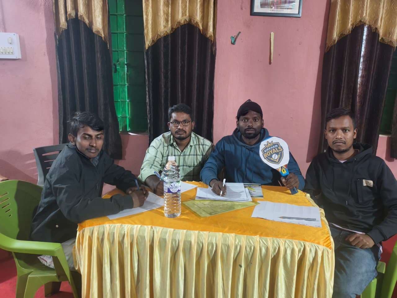 East Singhbhum News : 120 खिलाड़ियों की नीलामी, 43 हजार में बिके रसीनाथ