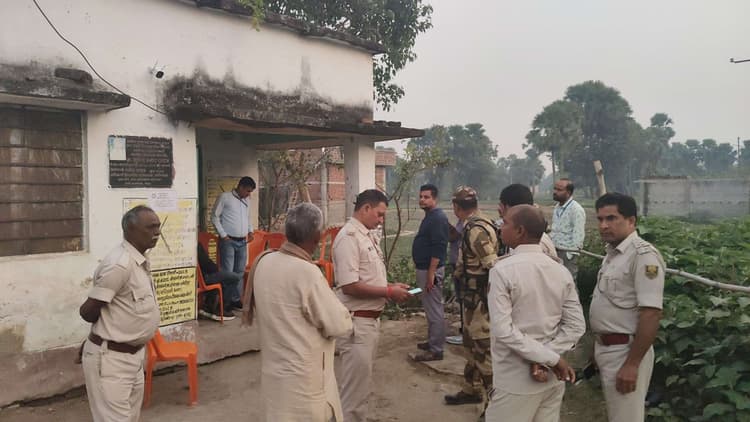 बेलागंज विधानसभा के दो बूथों पर लगाये गये सीसीटीवी कैमरे को किया क्षतिग्रस्त