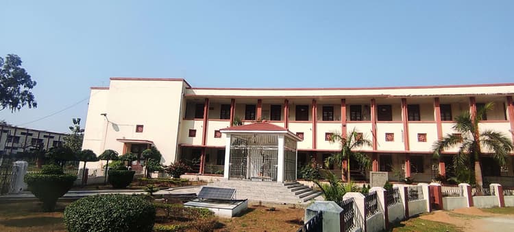 Dhanbad News : बीआइटी प्रशासनिक भवन में 15 को लगेगी बिरसा मुंडा की प्रतिमा