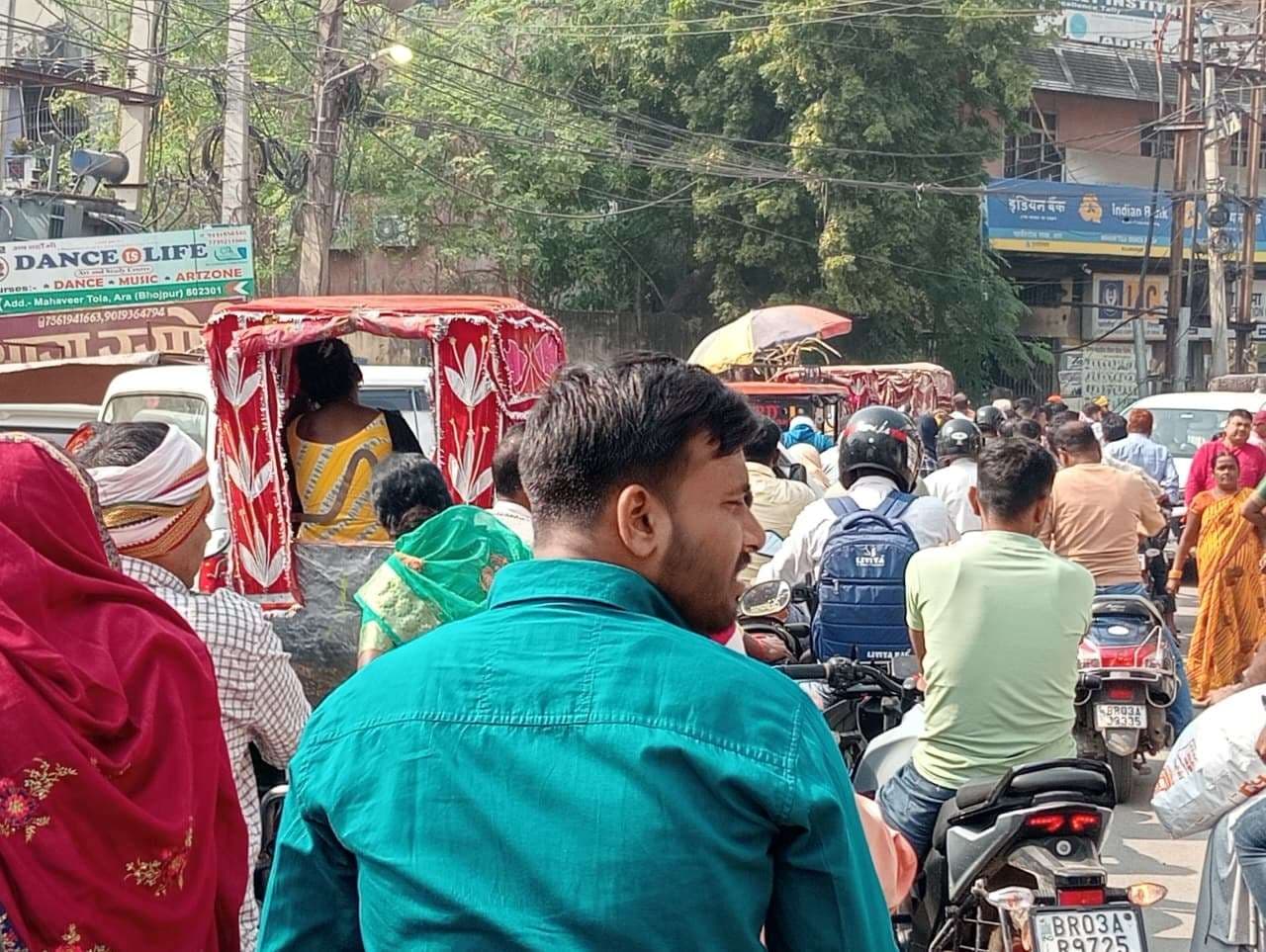 नासूर बन गयी है नगर में जाम की समस्या, प्रशासन मौन