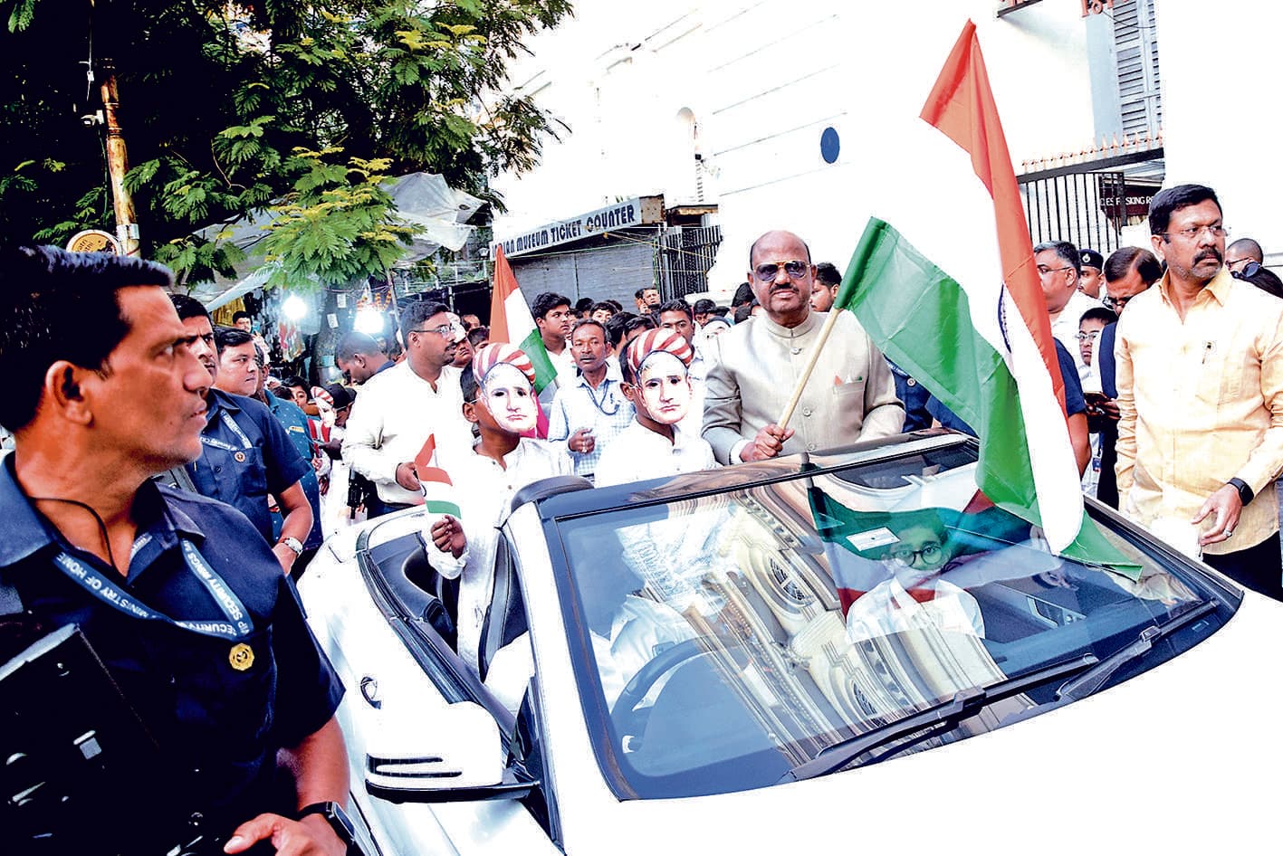 राज्यपाल ने ‘वंदे मातरम मार्च’ का किया नेतृत्व