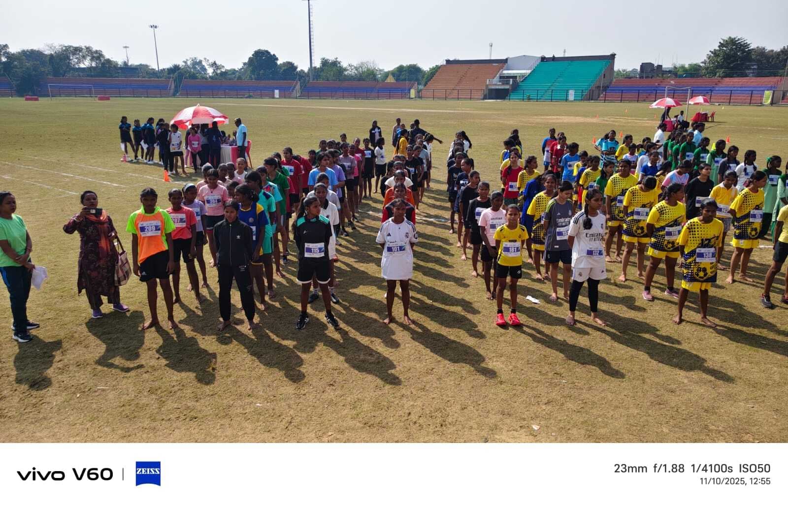 Seraikela Kharsawan News : लंबी कूद में भारती, शॉटपुट में रिया हांसदा प्रथम