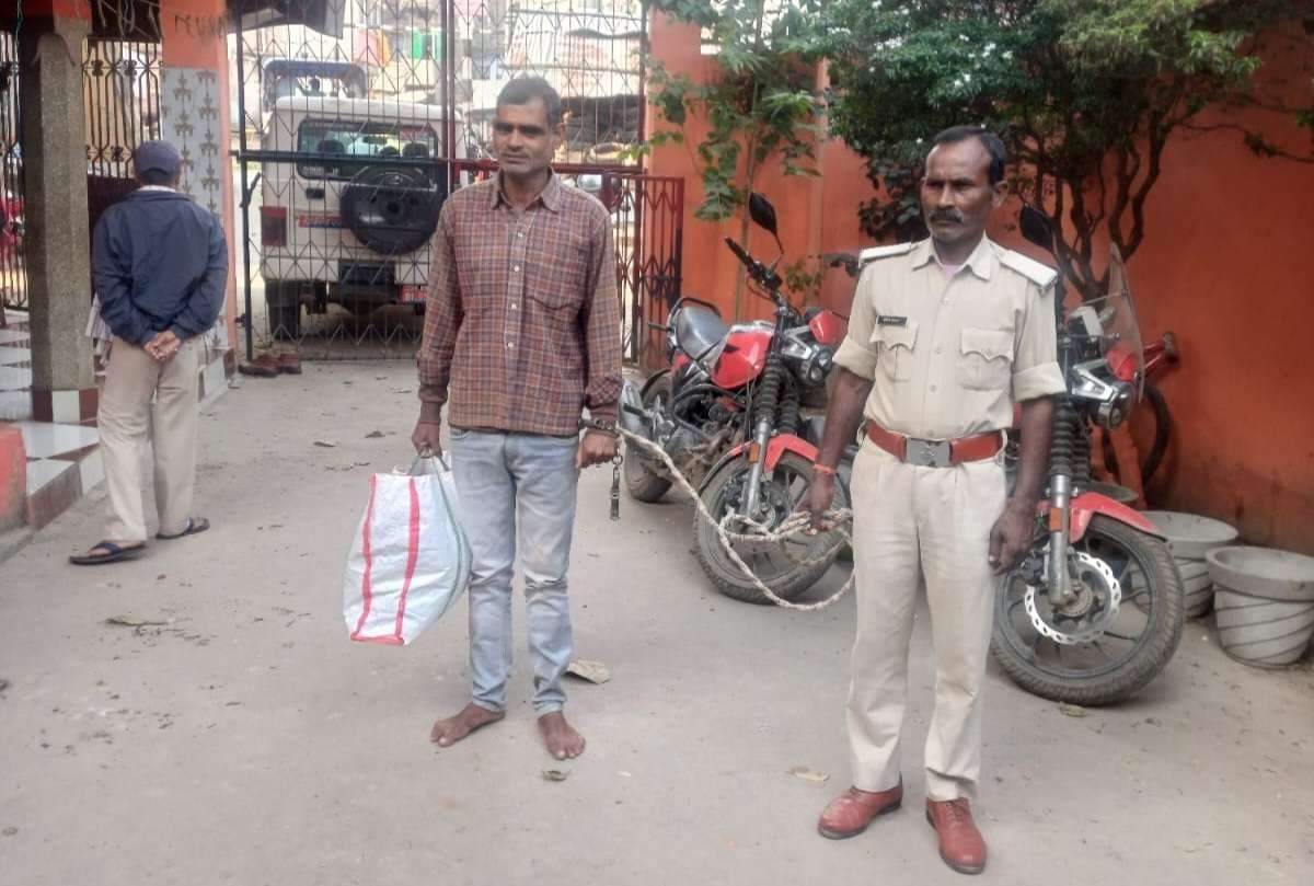 नशे में परिवार से मारपीट करने के आरोप में युवक गिरफ्तार