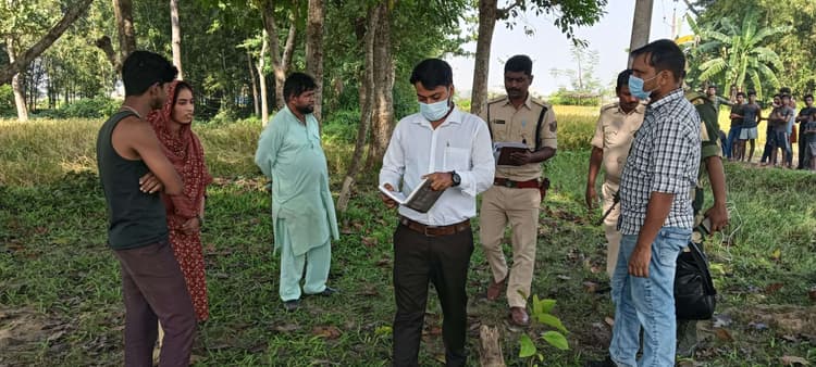 पुरानी दुश्मनी को लेकर किशोरी की हत्या, जांच में जुटी एफएसएल टीम