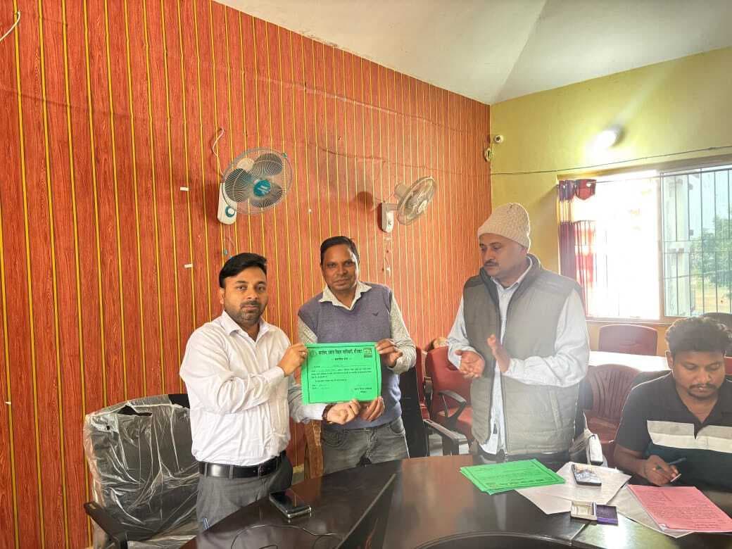 बेहतर कार्य करनेवाले जेइ व रोजगार सेवक हुए सम्मानित