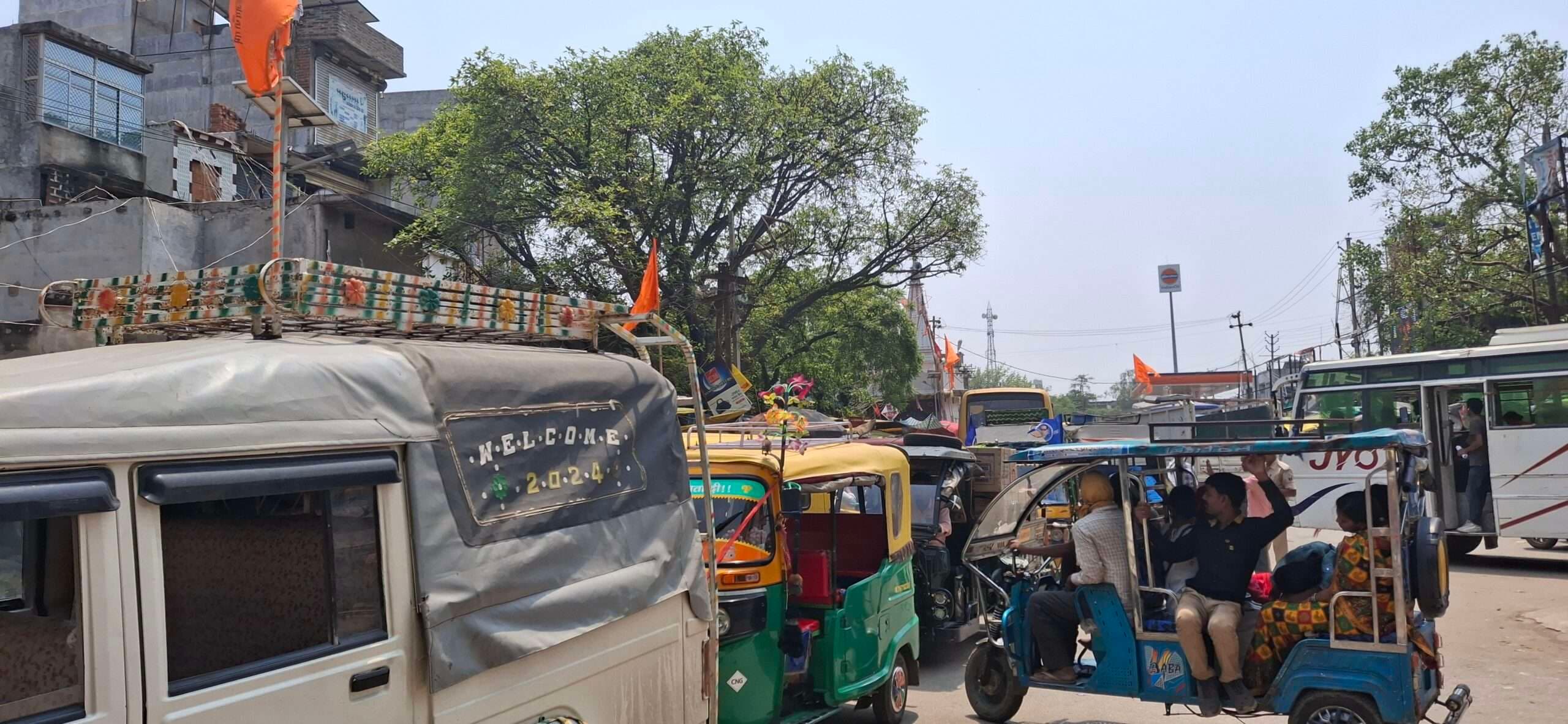 ऑटो-टोटो के कारण पीरो शहर में हर दिन लग रहा जाम, एसडीओ का आदेश बेअसर