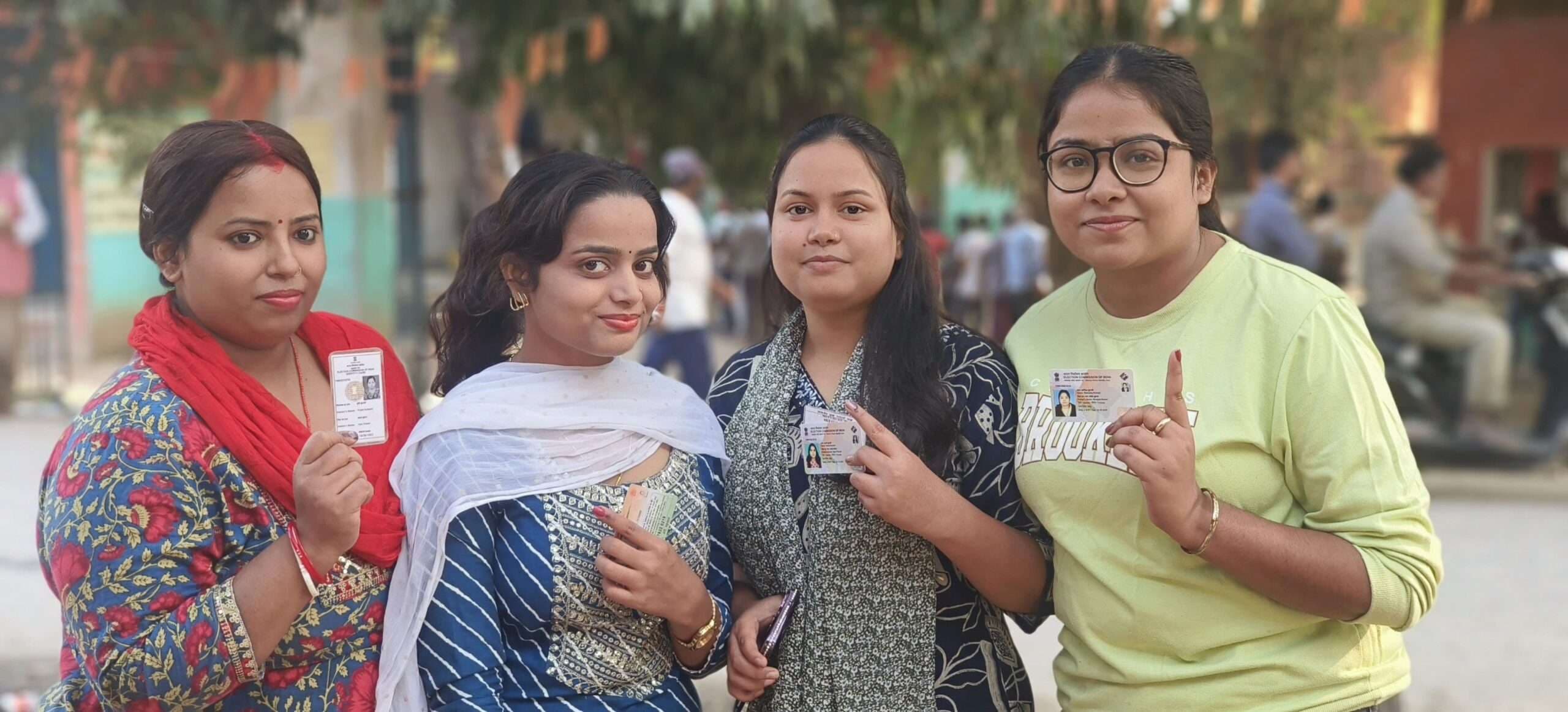 परैया के पहली बार के वोटरों में दिखा उत्साह