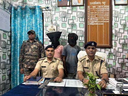 बेलारी गांव से दो बाइक चोर गिरफ्तार, चोरी की बाइक बरामद