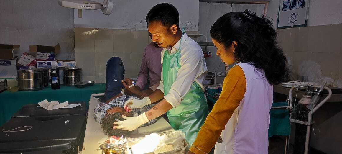 तेज रफ्तार बाइक टकरायी, दुर्घटना में दो गंभीर घायल