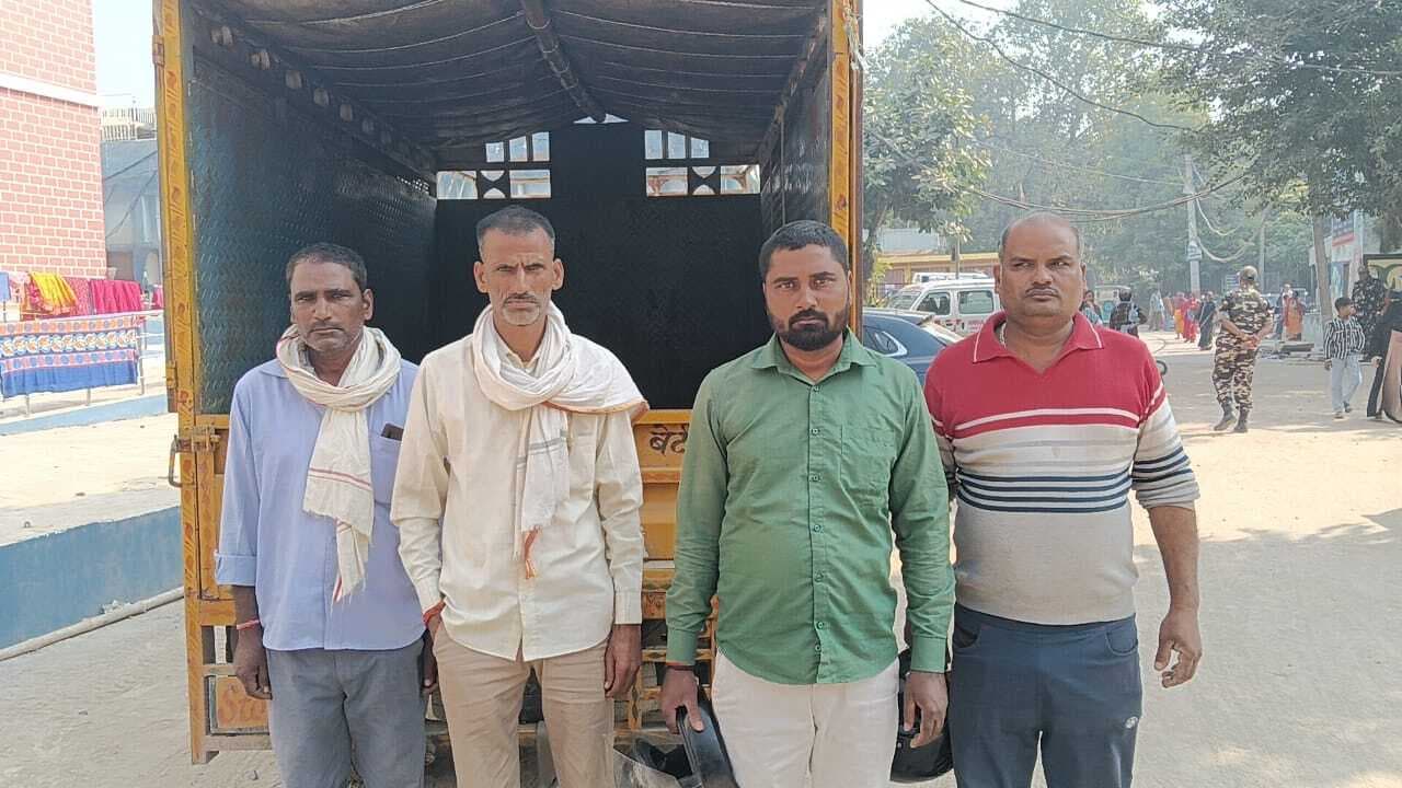 जलालपुर स्टेशन पर ट्रेन से गिरने से युवक की गयी जान, परिजनों में मचा कोहराम