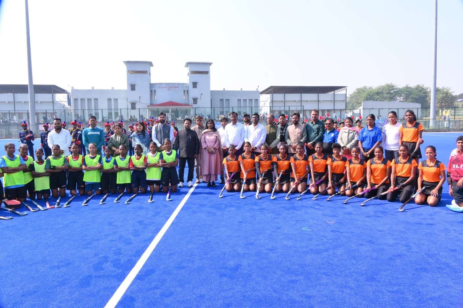 स्थापना दिवस...रंगारंग कार्यक्रमों के साथ शुरू हुई जिला हॉकी प्रतियोगिता