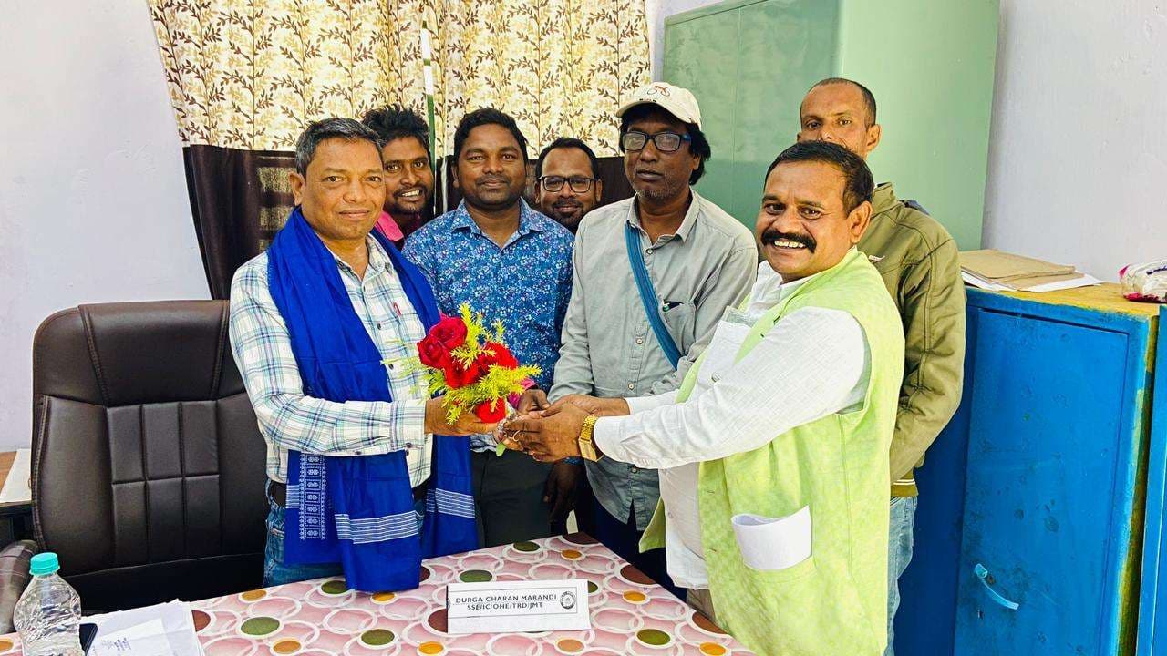 रेलवे एम्पलाई संगठन ने दुर्गाचंद्र मरांडी का किया स्वागत