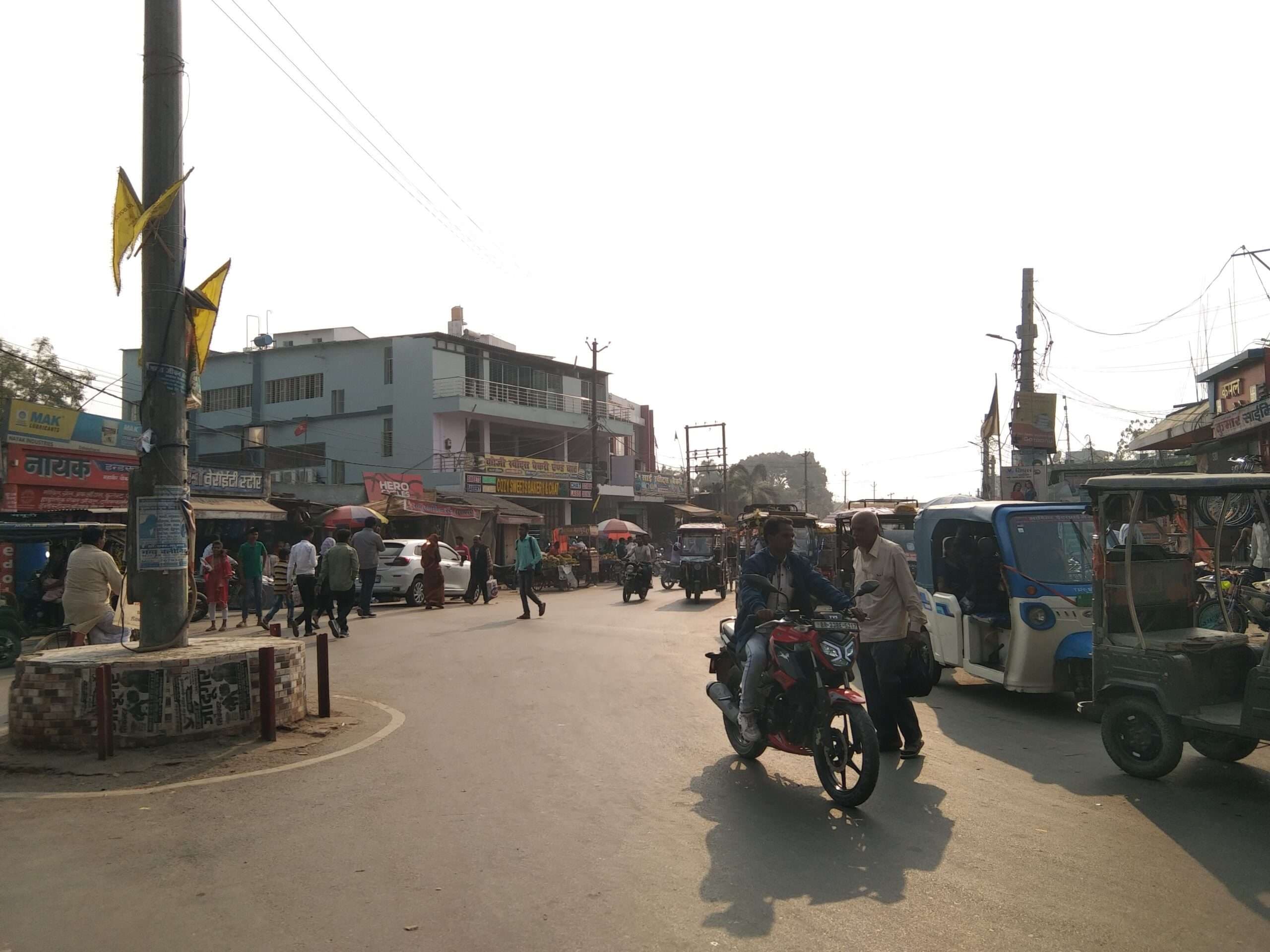 Samastipur News:अवैध ऑटो स्टैंड व पार्किंग से लग रहा जाम