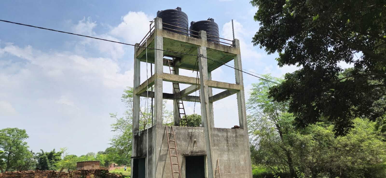 पेयजल संकट झेल रहे कोल्हुआ भोलानगर महादलित टोलावासी