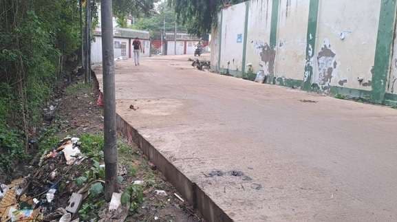 सरोतिया-बेलारी-पथरा सड़क निर्माण कार्य में सुस्ती