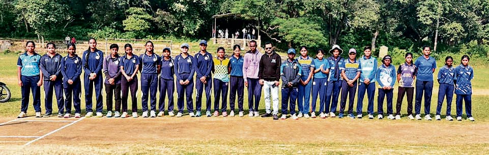 East Singhbhum News :  राखा कॉपर में महिला क्रिकेट मैच केबल टाउन ने दर्ज की शानदार जीत