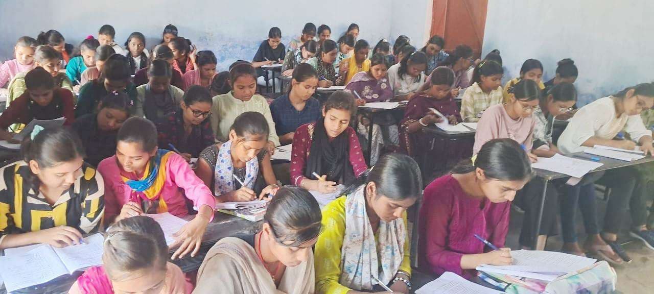 जिले की 268 इंटर स्तरीय शिक्षण संस्थानों में 19 से शुरू होगी मैट्रिक और 12वीं की सेंटअप परीक्षा