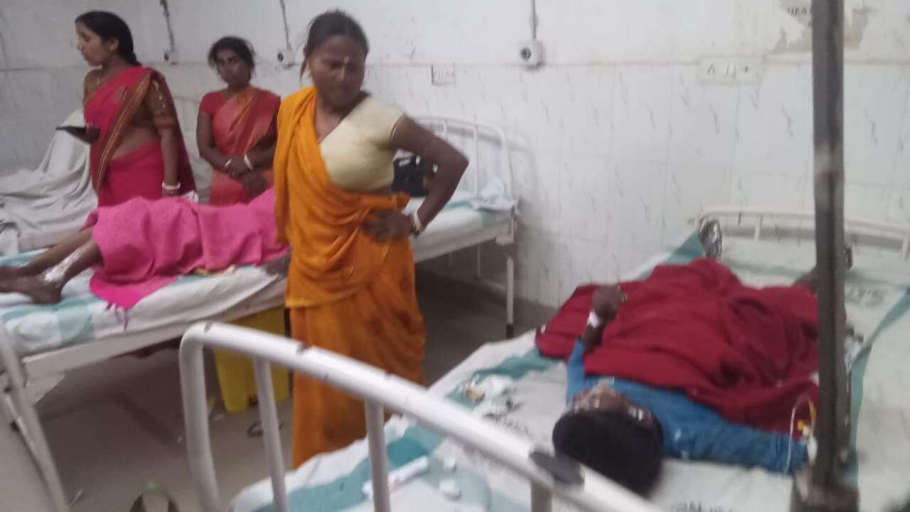 गैस सलिंडर में रिसाव से पांच लोग झुलसे