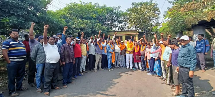 कैजुअल, अड़खा और आउटसोर्सिंग कंपनी के मजदूरों की परेशानी और कोयला उत्पादन की समस्या पर की मंत्रणा