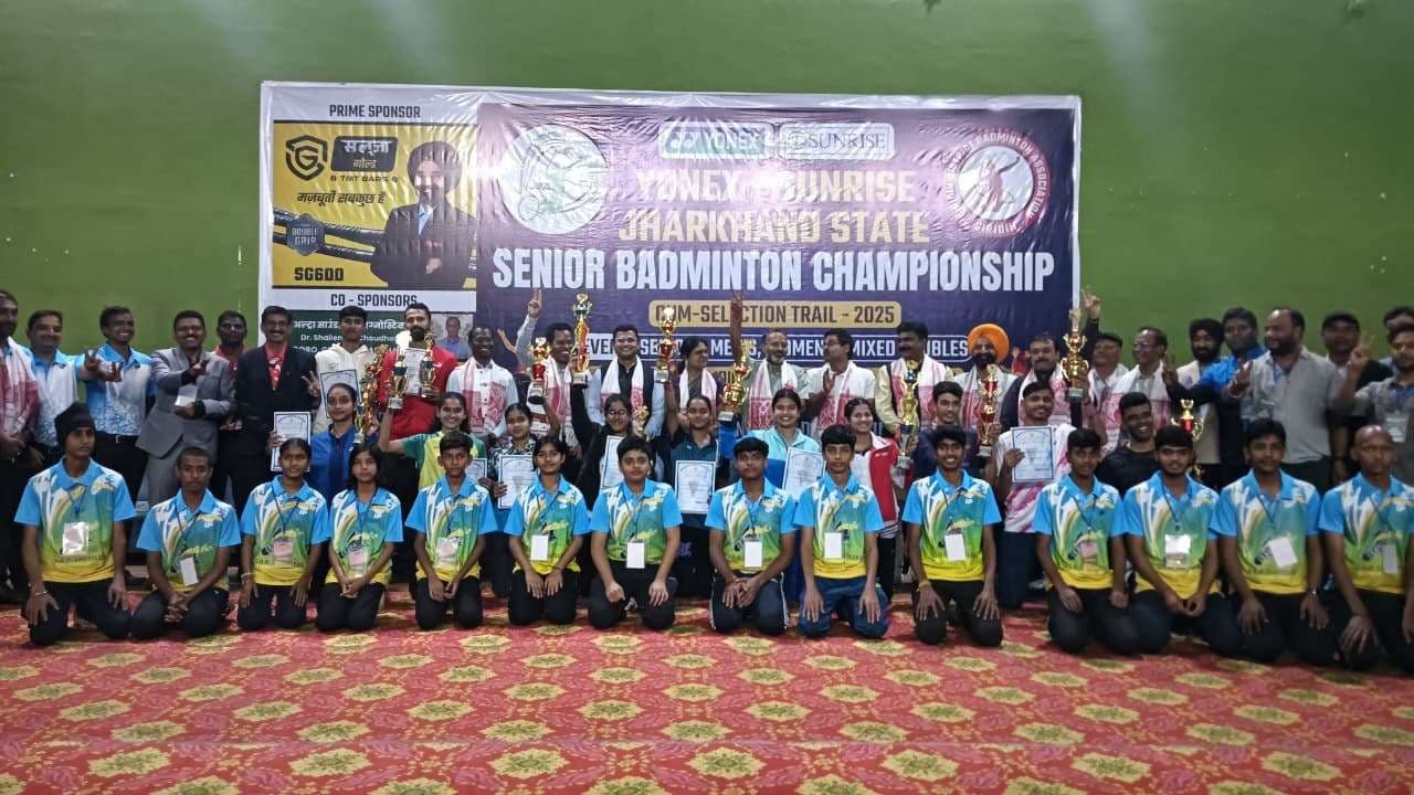Giridih News: तीन दिवसीय राज्य बैडमिंटन टूर्नामेंट का समापन