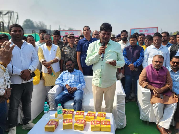 Dhanbad News: विकास के लिए एक मंच पर आयें : ढुलू महतो