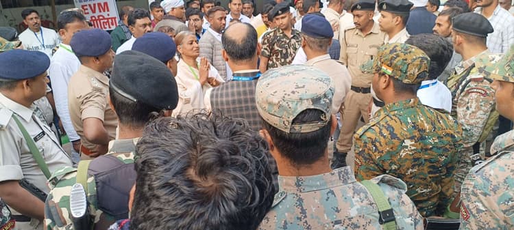 शांति बनाये रखने में करें सहयोग, किसी जगह आपसी तनाव नहीं फैले : एसएसपी