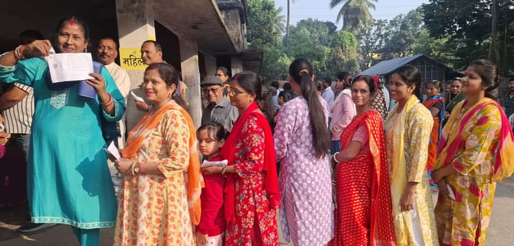 चुपका महिला वोटरों ने खोला महागठबंंधन के शोर के बीच एनडीए की बढ़त का राज