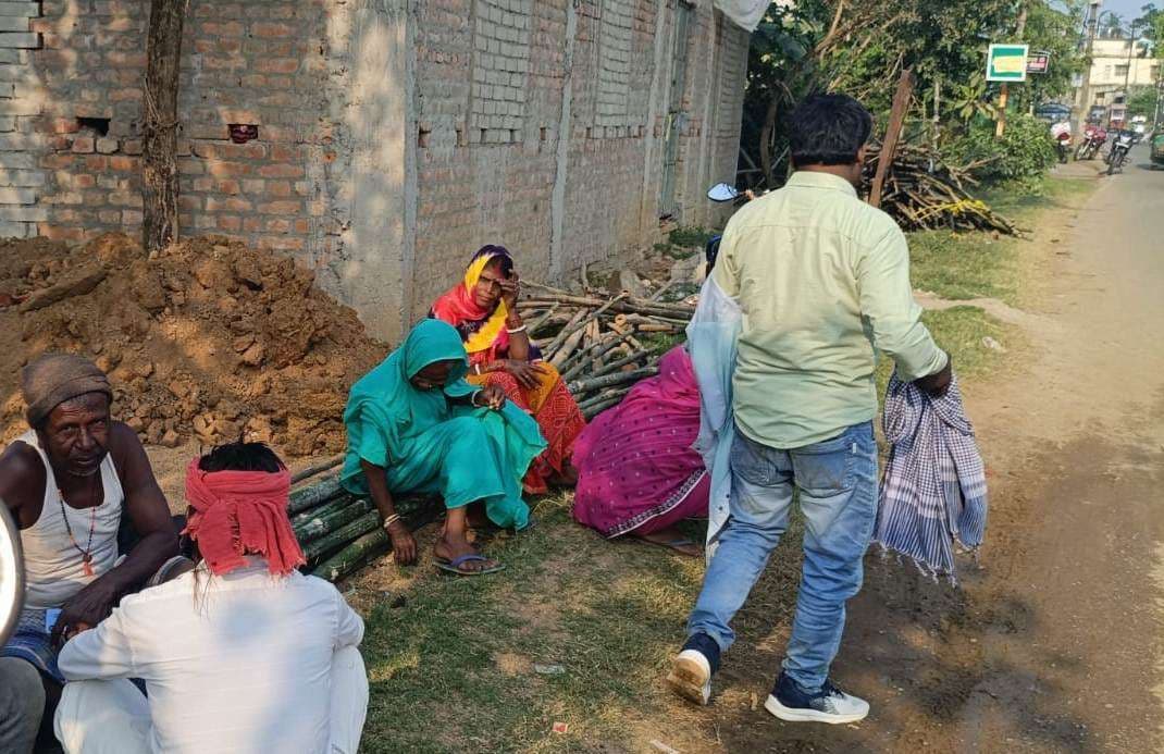 मजदूर को ट्रैक्टर चालक कुचलकर भागा, मौत