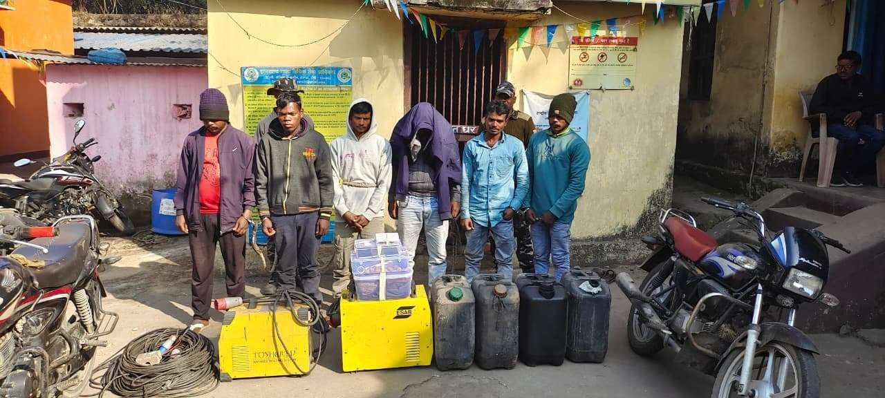 गुलेल गैंग/मंकी कैप गैंग के छह अपराधी गिरफ्तार