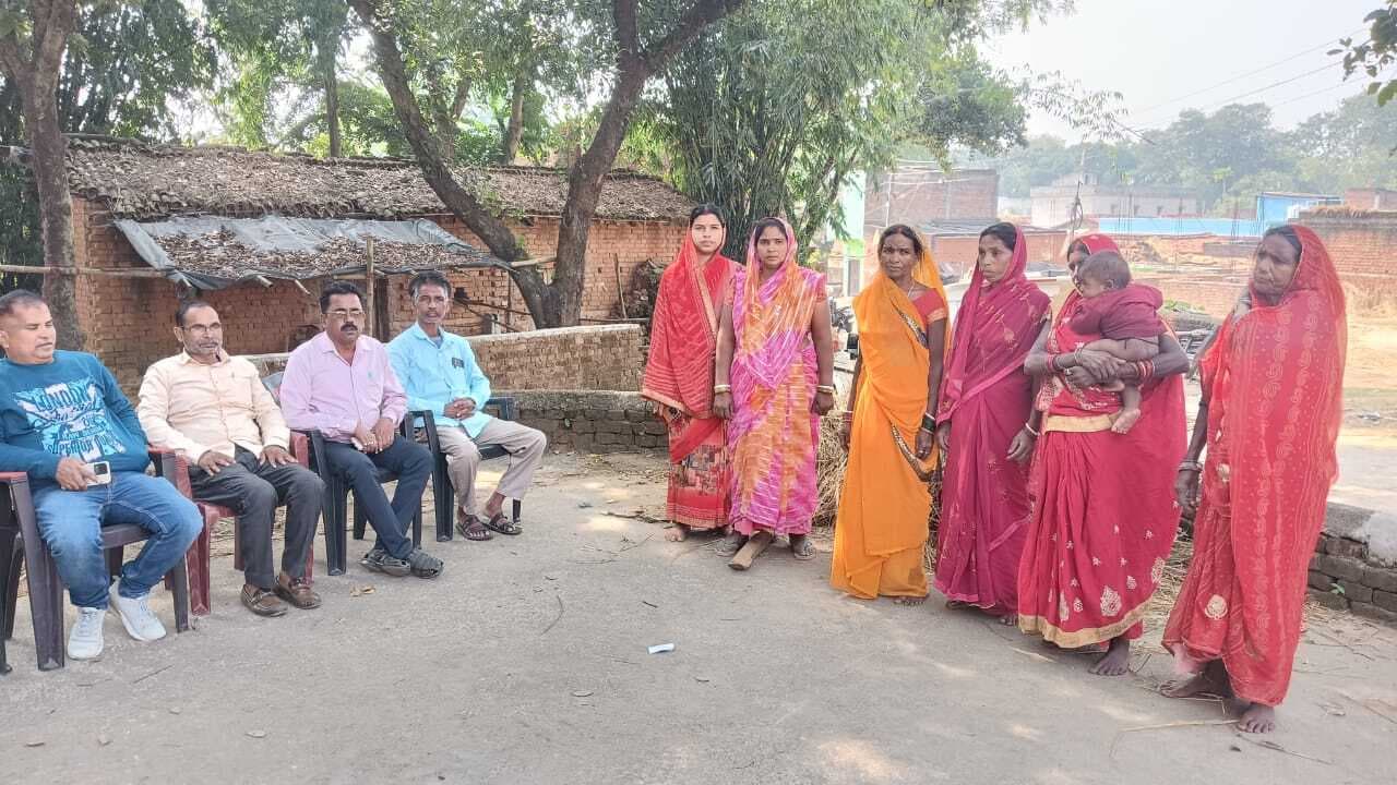 Giridih News :दलिया के ग्रामीणों के पक्ष में उतरी भाकपा माले