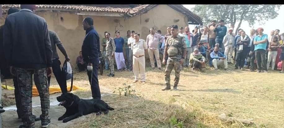 Giridih News :जमीन विवाद में महिला की हत्या, सिर धड़ से अलग कर बाड़ी में फेंका