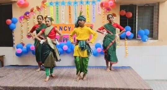 Giridih News :बीएनएस डीएवी में झारखंड स्थापना व बाल दिवस का आयोजन