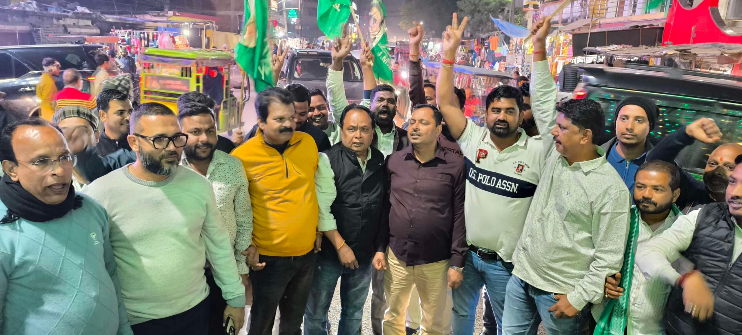 Giridih News :घाटशिला उपचुनाव में झामुमो की जीत पर निकला विजय जुलूस